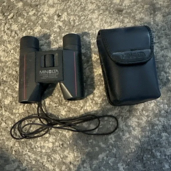 Vintage Minolta Pocket 8x22 8.2 Wide Angle Multi-Coated Binoculars