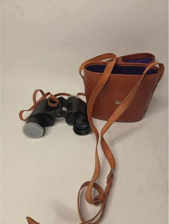 Vintage Mayflower binoculars 7x35 Feather Weight w/ leather case