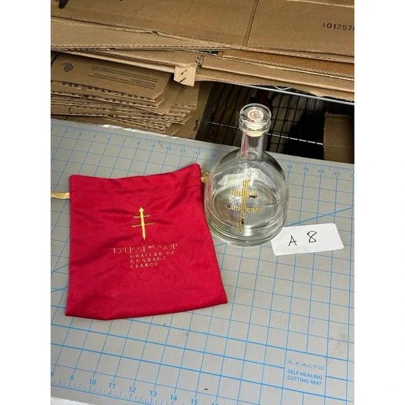 D'USSÉ‎ VSOP Cognac Glass Bottle Decanter w Velvet Bag