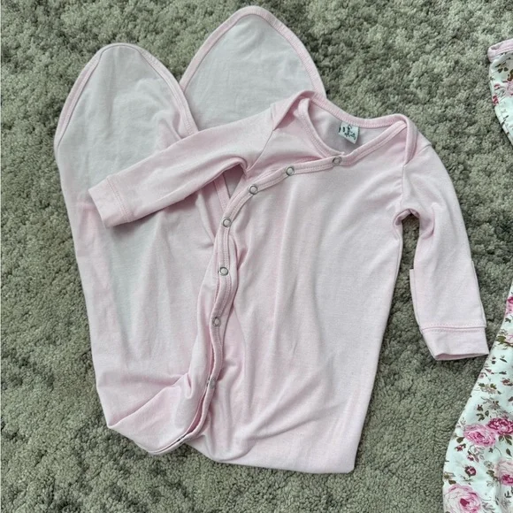 Baby girls Newborn clothing bundle