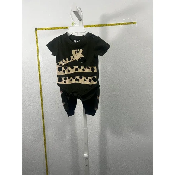 Baby Rebels‎ Olive Green Graphic Bodysuit Infant 0-3M Short Sleeve Onesie