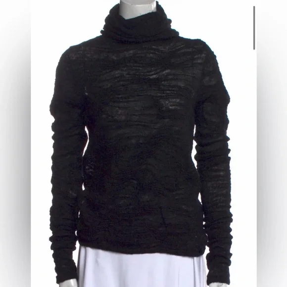 CHANEL  gray grey  textured Knit CC Logo turtleneck  Sweater 40 2011 runway