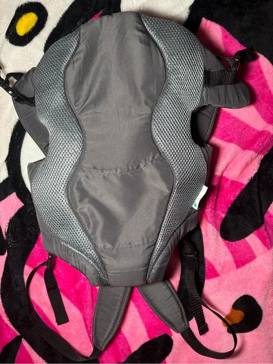 Evenflo Breathable Carrier,