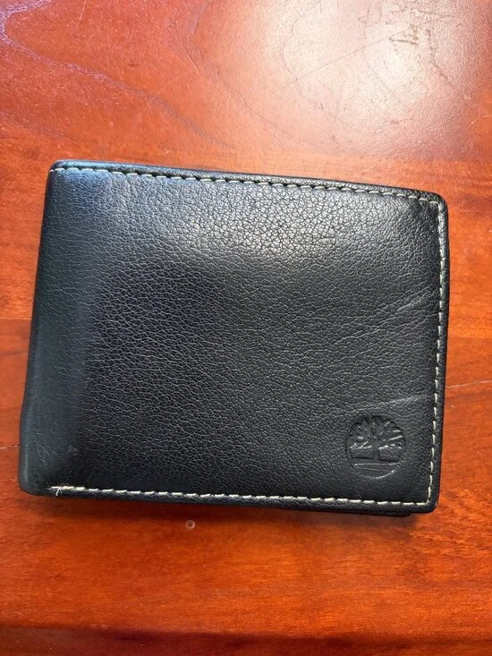 Timberland Men Black Genuine Leather Passcase Bifold Wallet