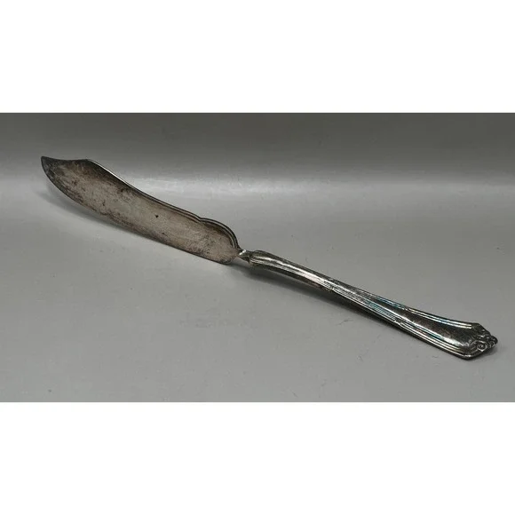 Wm Rogers & Son AA Silverplate Master Butter Knife Art Deco Fluted Handle 7.25