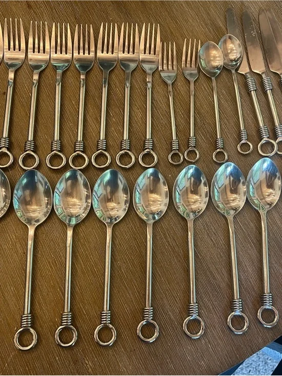 35 Pieces Gibson CuomoClassic Stainless Steel Ring-Handled Flatware Set - Silver