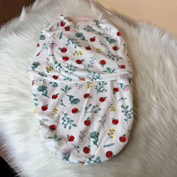 Blankets & Beyond Collection Swaddle Bag with Red Apple Print 0-3 Months