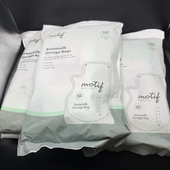 Motif Medical Breast Milk Storage Bags 8oz Single Use Bags 100 count BPA-Free