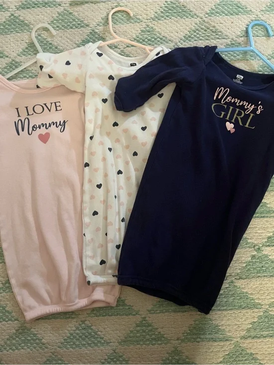 Baby Mommy's Girl & Heart Print Sleep Gowns - Navy, Pink, White