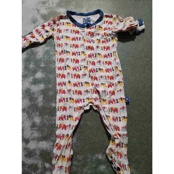 Kickee pants multi color elephant sleeper sz 0-3 months