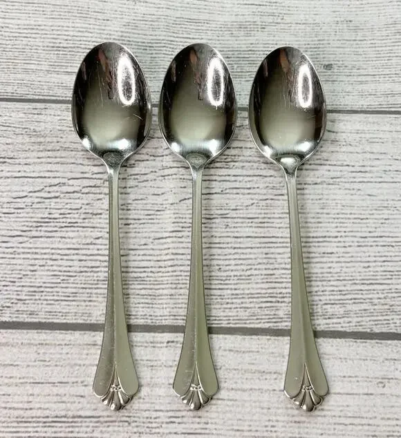 Vintage Oneida Soup Spoons ROYAL FLUTE Community 7