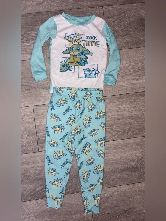Star Wars Baby Yoda Toddler Size 4T Fitted Pajama Set Long Sleeves & Pants EUC