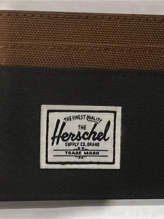 Herschel wallet