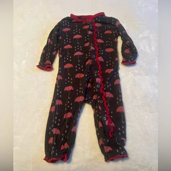 Kickee Pants pajamas - black with raindrops and red umbrellas size 3-6 months