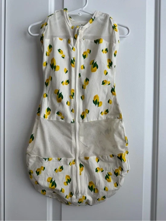 Happiest Baby Sleepea 5-Second Swaddle Medium - Lemon Print