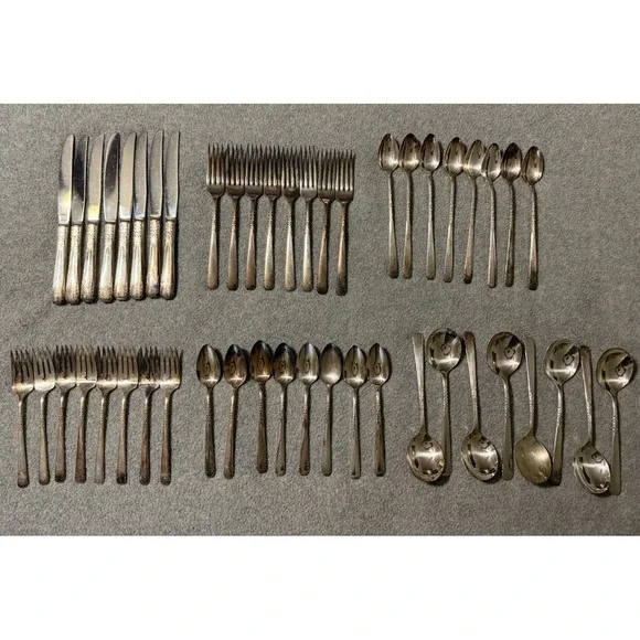 VTG WM A Rogers A1 Plus Oneida Ltd 1932 Nuart Silver Plate Flatware 48 Pc Patina