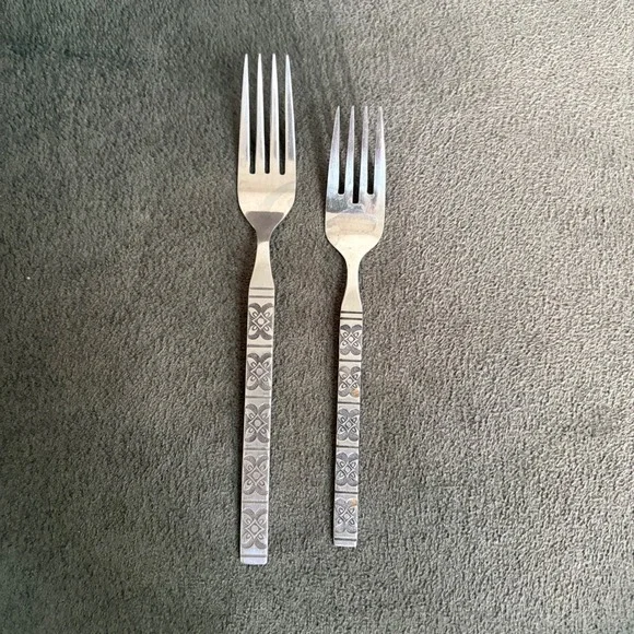 Ekco Eterna Montalo Stainless Steel Forks Vintage Brutalist‎ Floral Korea Set 2