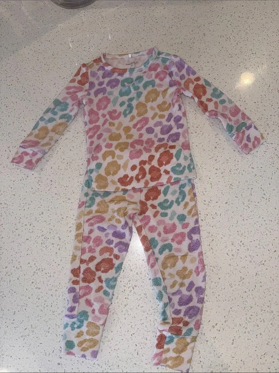 Posh Peanut 2T Leopard Print Pajama Set - Multicolor