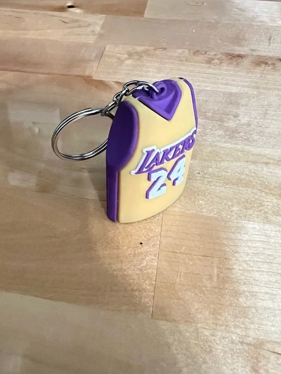 KOBE BRYANT 24 LA LAKERS JERSEY STYLE DOUBLESIDED KEYCHAIN WITHOUT LANYARD