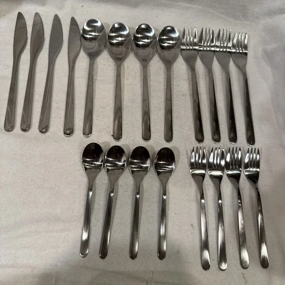 Ikea FORNUFT Stainless Steel Flatware 223 88 Modern Design 20 Pc 4 Place Setting