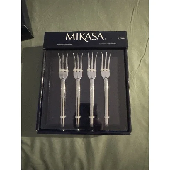 MIKASA Zena 18/10 Stainless Steel  Cocktail Appetizer Fork 4pc Set New
