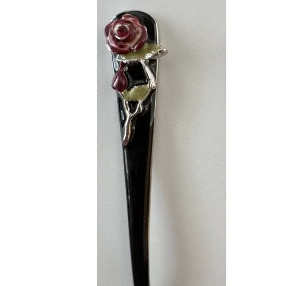 Sugar Shovel Spoon Rose w/Leaves at Top Enameled Black Handles