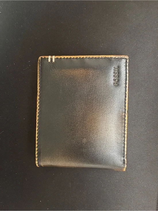 Fossil Black Leather Wallet with Tan‎ Stitching