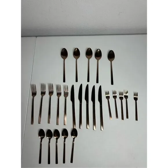 25 pcs Brushed Bronze Flatware Dinner Forks, Knives, Spoons Teaspoons Ds Forks