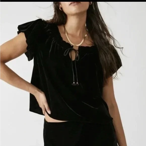 Free People Therese Black Velvet Top size Small