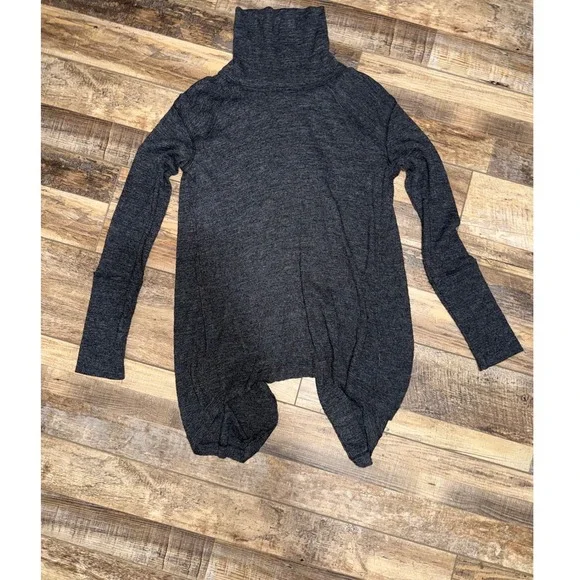 Free People Charcoal Grey‎ Turtleneck Asymmetrical Hem Sweater Top Women's Small