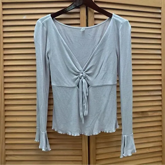 Free People V Neck Long Sleeve Size Medium