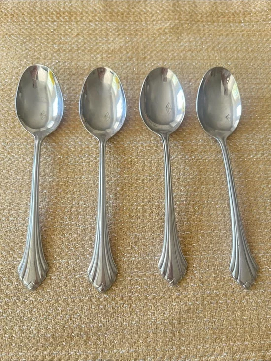 ONEIDA Bancroft (Stainless) Soup Spoons (4)