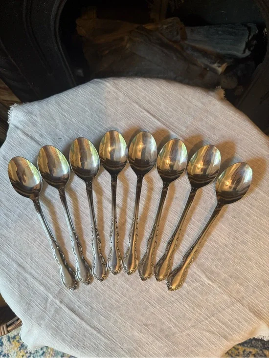 Vtg Oneida Northland Set of 8 Soup Spoons 7” Stainless Flatware Silverware Japan