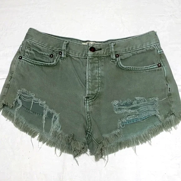 Free people size 26 green denim cut off jean shorts jorts