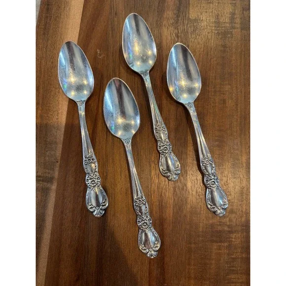 Set of 4 Vintage 1847 Rogers Bros Heritage Silverplate Teaspoons (1953)