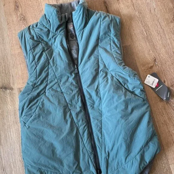 Free People NWT Midnight Jade Slalom Reversible Fleece Size XS‎