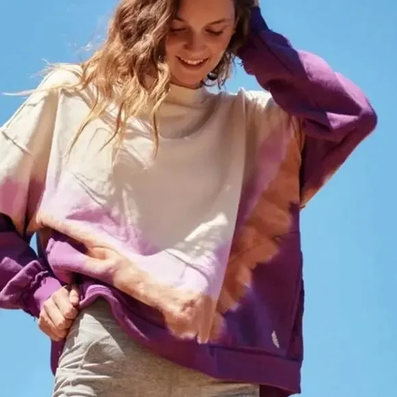 FREE PEOPLE Movement Metti Crew Neck Tie Dye Sweatshirt Purple Sz S {NN34}