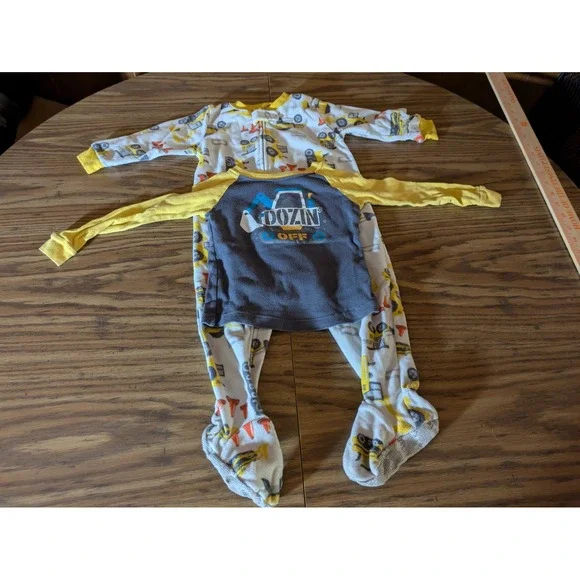 Carters Toddler Boy 18M Fleece Footed Sleeper and Pajama Top Construction Set