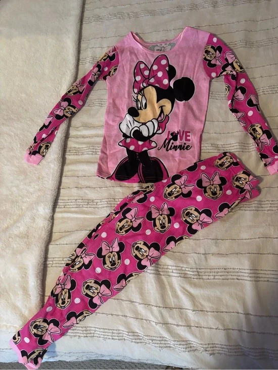 Disney Minnie Mouse Kids Pink Long Sleeve Pajama Set
