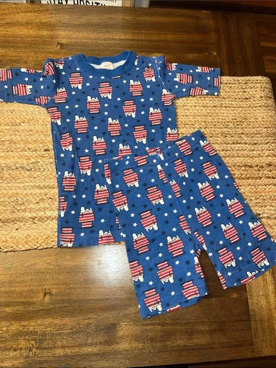 Hanna Andersson Snoopy 2 pc pajamas size 12 shorts
