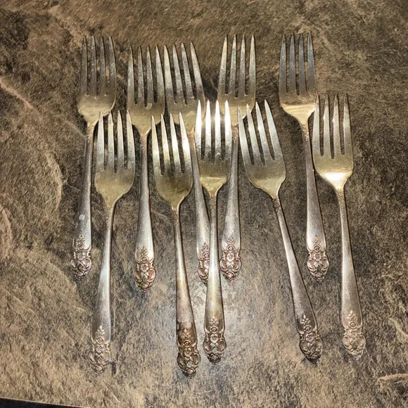 (10) Oneida Prestige Silverplate Salad Forks, 1951 Distinction