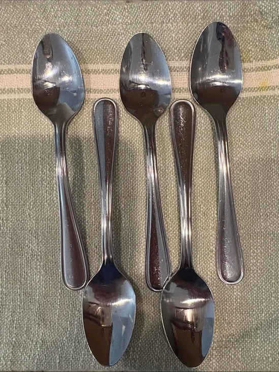Polished Silver Dessert Spoon Set - Stainless Steel (Set of 5)