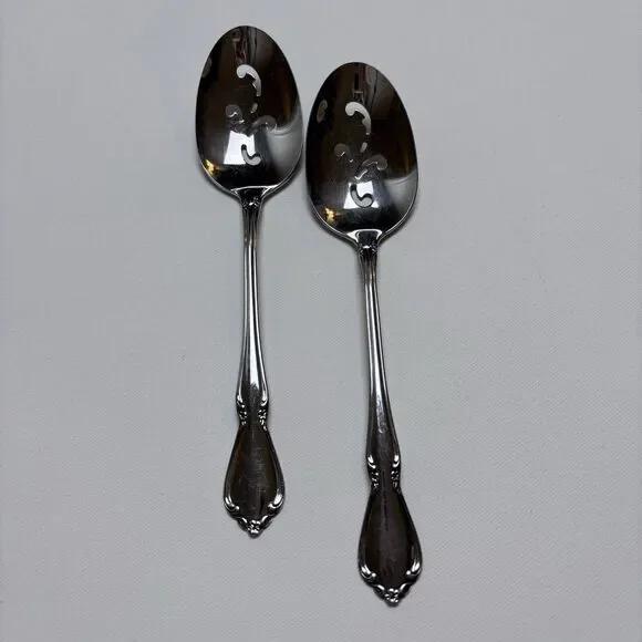VTG Oneida Oneidacraft Deluxe Chateau Stainless Flatware Pierced Tablespoons 2