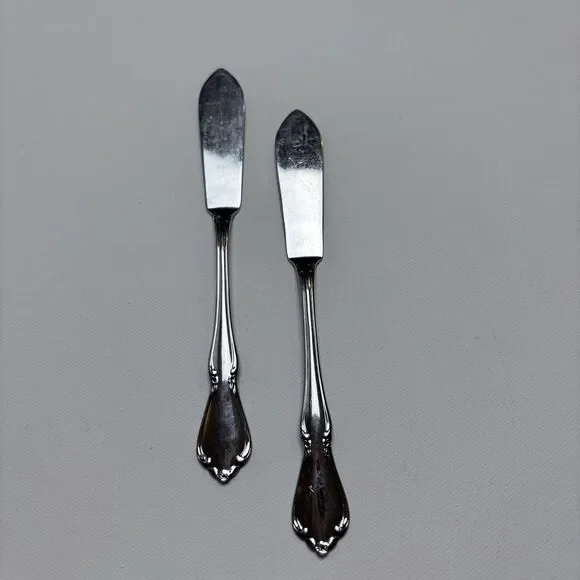 VTG Oneidacraft Deluxe Chateau Stainless Flatware Flat Handle Butter Knife Set 2