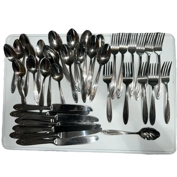 Vintage Anse Royale (Stainless) by REED &‎ BARTON 18/10 Korea 42 Piece Flatware