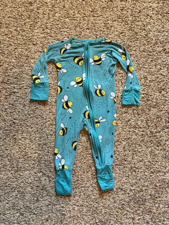 Little Sleepies :: Size 3-6 months