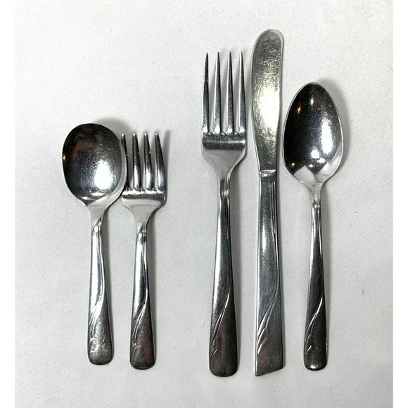 Oneida Stainless Youth Flatware Set of 5 Oceanic‎ Progress Child Toddler