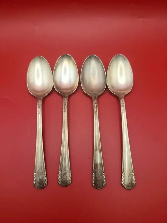 Set of 4 International Wm Rogers IS Chatham 1935 Silver Plate 6” Teaspoons Vtg