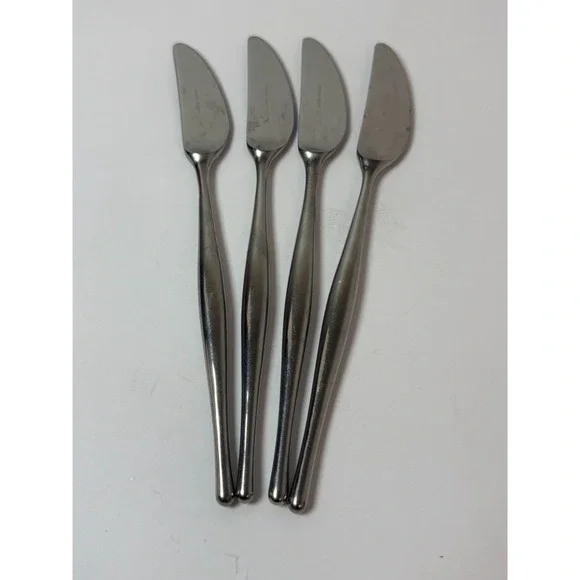Lauffer by Towle Stainless 18/8 Norway DESIGN 3 - 4 Dinner‎ Knives 8 1/4