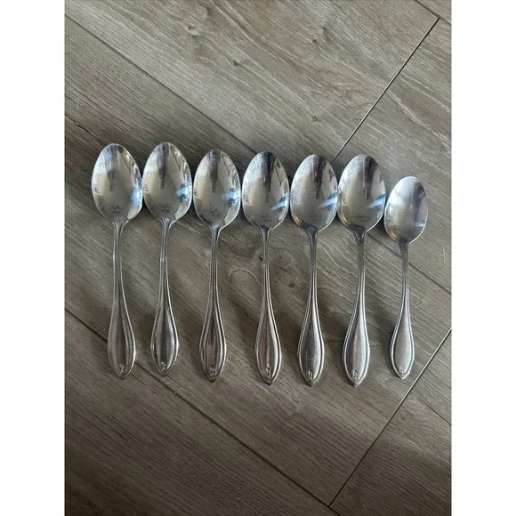 Oneida Stainless Temple 6 Place Oval Soup Spoon‎ 1 Teaspoon